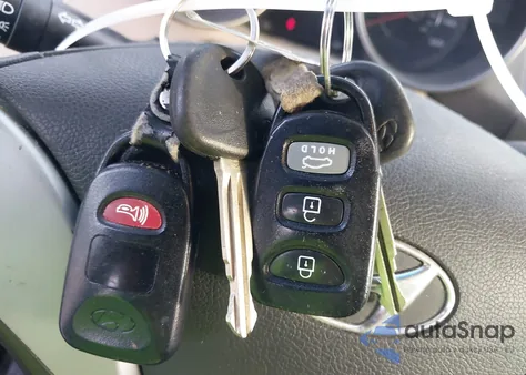 2012 Hyundai Elantra Gls z USA, uszkodzony, nr VIN 5NPDH4AE9CH071135